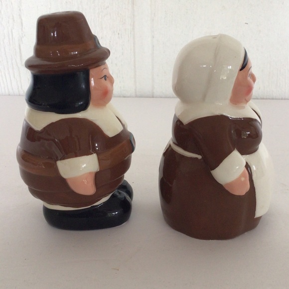 PUBLIX VINTAGE THE PILGRIM PAIR SALT AND PEPPER SHAKERS NWT - Picture 4 of 10